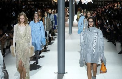 Louis Vuitton Thu Đông 2024: Hành trình du hành thời gian qua kỹ thuật thêu và đính đá