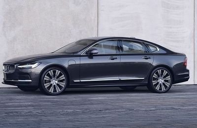 Sedan hạng sang - Cuộc chơi giờ mới bắt đầu...
