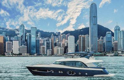 Du thuyền MCY 76 đầu tiên của Asia Yachting đã cập bến Hồng Kông