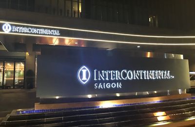 Chào đón năm mới rực rỡ cùng Intercontinental Saigon và Hoiana