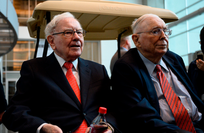 "Cánh tay phải" của Warren Buffett - Charlie Munger qua đời ở tuổi 99