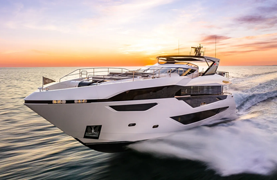 Scorpion - Du thuyền máy thứ hai thuộc mẫu 100 Yacht đang được rao bán bởi Sunseeker