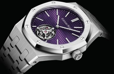 Audemars Piguet ra mắt phiên bản Royal Oak Flying Tourbillon Extra-Thin đắt giá