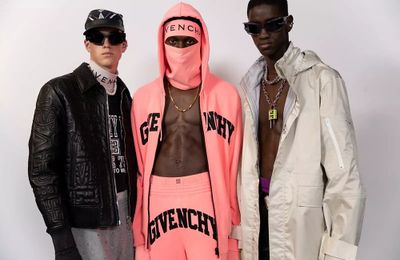 Givenchy Xuân Hè Nam 2023: Chất “đời” trong thế giới sáng tạo của Matthew William