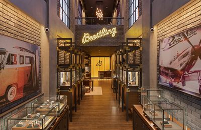 Boutique Breitling đầu tiên tại Việt Nam mang phong cách “casual luxury” đương đại