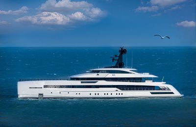 Siêu du thuyền CRN M/Y RIO hoàn thành xuất sắc chuyến đi thử nghiệm đầu tiên trên biển