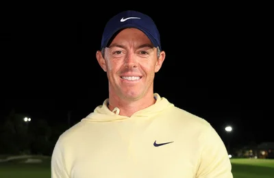 Gạt bóng "thần sầu" tại The Match 9, McIlroy mang về 2,4 triệu USD cho quỹ từ thiện