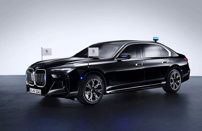 Ngắm 2 phiên bản BMW Protection bọc thép: 7-Series V8 và i7 điện đầu tiên