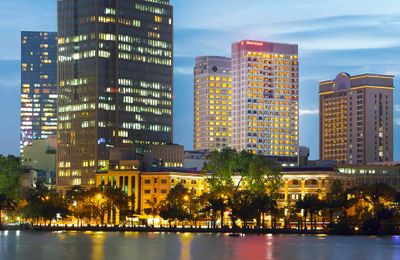 Thưởng thức mỹ thực mùa lễ hội tại các khách sạn hàng đầu
