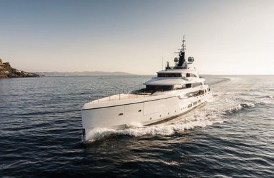 Benetti Triumph - 1 vẻ ngoài xa hoa, lộng lẫy hòa cùng sự tĩnh mịch của đại dương