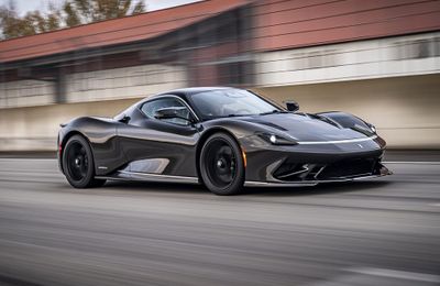 Hypercar Battista 2.4 triệu đô đạt giải 'Hyper GT of the Year' của TopGear.com