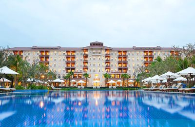 Rộn ràng chào đón mùa lễ hội đầu tiên tại Danang Marriott Resort & Spa