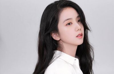 Người phụ nữ đẹp nhất thế giới năm 2024