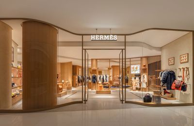 Hermès đạt doanh thu 13,4 tỷ euro năm 2023