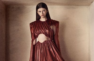 Phan Đăng Hoàng trở lại Milan Fashion Week với cảm hứng tranh lụa từ danh họa Lê Thị Lựu