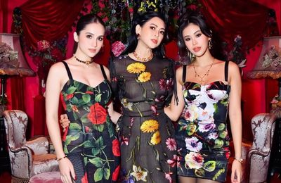 Tiên Nguyễn cùng mẹ chúc mừng doanh nhân Dương Quốc Nam