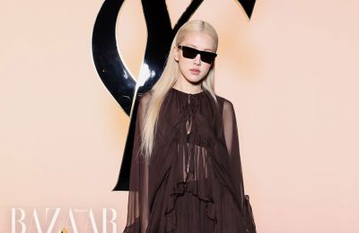 Rosé diện váy xuyên thấu dự show Saint Laurent Thu Đông 2024