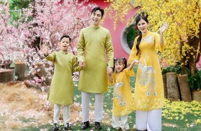 Sao Việt rộn ràng đón Xuân: Mỹ Tâm cùng gia đình gói bánh, Hòa Minzy gặp 'kiếp nạn' dọn dẹp