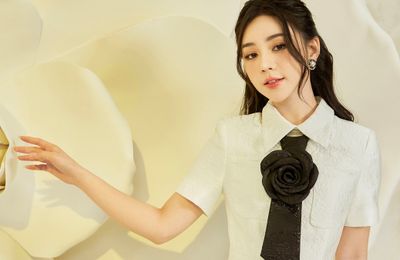 Diễn viên Quỳnh Kool thanh lịch và ngọt ngào với váy của SIXDO
