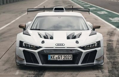 Mẫu Lamborghini Huracan mới nhất sẽ có tên STJ
