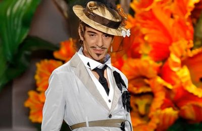 Con đường hồi phục danh tiếng của NTK thiên tài John Galliano