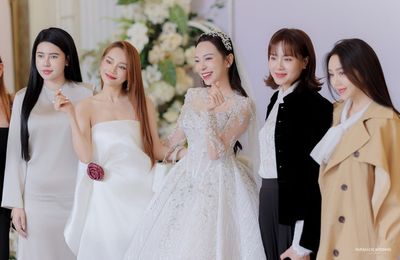 Lễ cưới diễn viên Kim Oanh: Nhã Phương - Lê Giang và dàn sao đổ bộ, cô dâu diện váy cưới 600 triệu