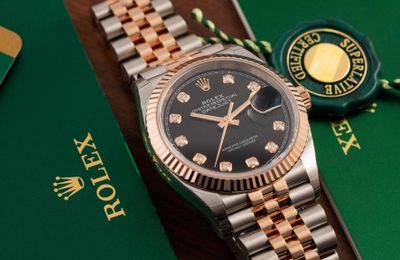 Tặng đồng hồ Rolex có giữ chân được nhân viên?