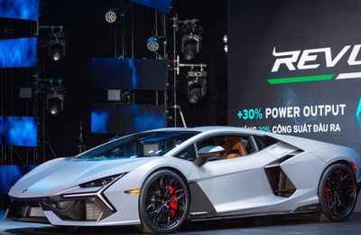 Ngắm Lamborghini Revuelto đầu tiên tại Việt Nam, giá 44 tỷ đồng