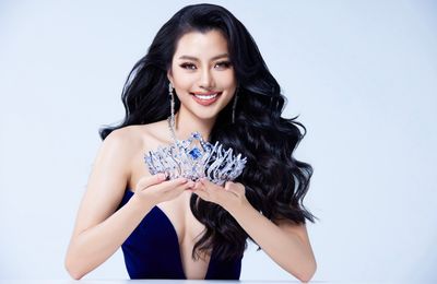 Á hậu Hoàng Nhung thực hiện bộ ảnh cùng Tiara – Miss Cosmo Vietnam 2023