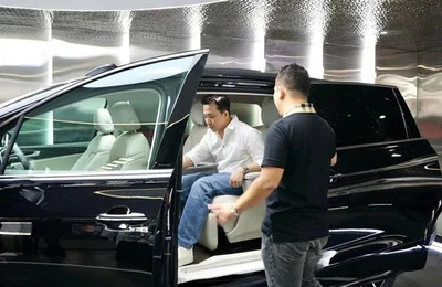 Làm phim bội thu, Trấn Thành tậu thêm Volkswagen Viloran mới nhập từ Trung Quốc