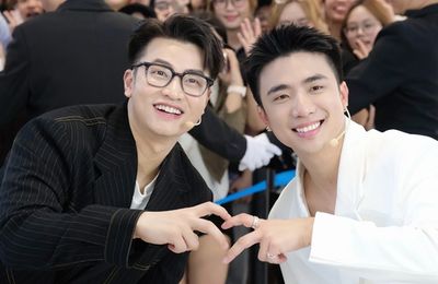 Ninh Dương Story hot cỡ nào mà sự kiện có đến hàng nghìn “nhân viên” tham gia, đăng clip nào triệu view clip đó?