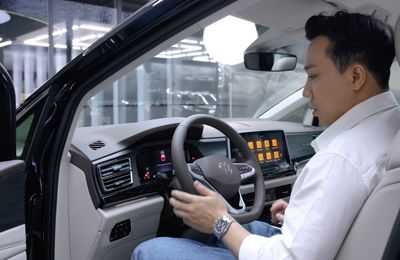 ‘Bóc giá’ xế hộp tiền tỷ Trấn Thành vừa tậu: Trang bị cực ‘khủng’, có đặc điểm xịn như Rolls-Royce