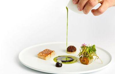 Cách kể chuyện bằng ẩm thực, sắc màu và âm nhạc tại Sühring
