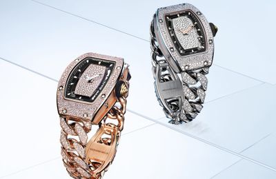 Nghệ thuật quyến rũ của đồng hồ Richard Mille RM 07–01 Automatic