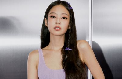 Jennie gây chú ý khi mặc đồ gợi cảm, là "bảo chứng" cho các thương hiệu