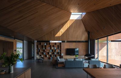 Biệt thự thiết kế 'mở' giữa khuôn viên 40.000 m2, xây trong 1,5 năm