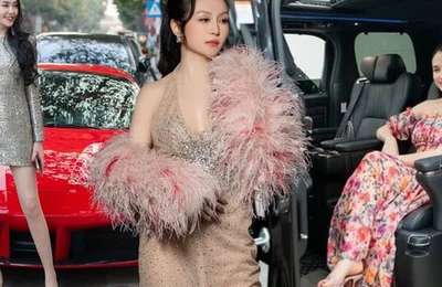 Tiểu thư Hà thành vừa kỷ niệm 10 năm ngày cưới với chồng ca sĩ hơn 12 tuổi: Sở hữu toàn BĐS đắc địa, xe hơi tiền tỷ, U35 viên mãn