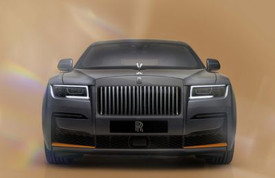 Chiêm ngưỡng “xế hộp” Ghost Prism phiên bản kỷ niệm 120 năm thành lập Rolls-Royce
