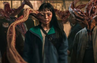 Phim Parasyte: The Grey là phép thử của nữ chính Jeon So Nee ở tuổi 33