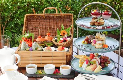 Nhập môn trà chiều Anh quốc kèm thực đơn sang chảnh của giới tinh hoa