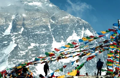Review Ngắm Đỉnh Everest Mà Không Cần Leo Núi