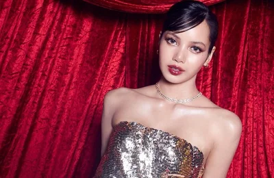 CEO Lisa đi sinh nhật mà như đi trao giải, style ra dáng bà chủ khác hẳn trước kia