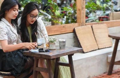Bất ngờ mức chi tiền uống cà phê của người Việt