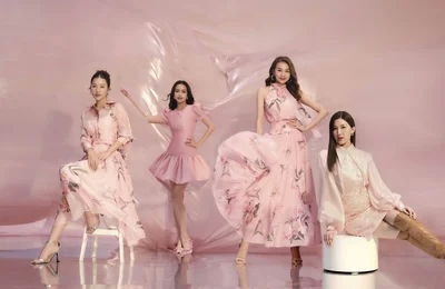 Ngắm trọn nhan sắc "tứ đại mỹ nhân"  Elise