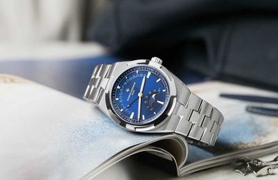 Vacheron Constantin và dấu ấn trường tồn Overseas Moonphase Retrograde Date
