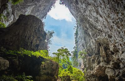Chinh phục mạo hiểm, hòa mình vào thiên nhiên tại Cao Bằng