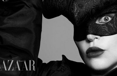 Lady Gaga bí ẩn trong bộ cánh all-black từ Alexander McQueen