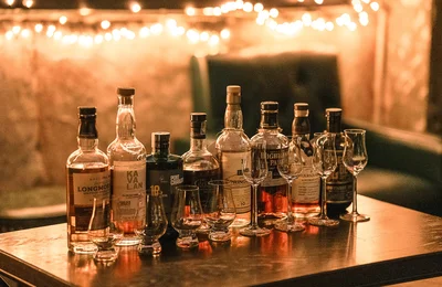 5 speakeasy bar phù hợp để “thả trôi” cảm xúc tại TPHCM