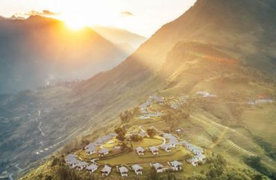 Khám phá ngôi nhà trên mây giữa núi rừng Tây Bắc