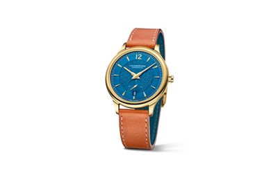 L.U.C XPS 1860 Officer Vendôme One: Sắc xanh thoáng qua trên chiếc đồng hồ phong cách Pháp